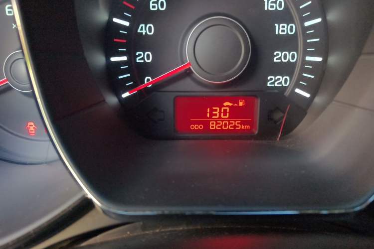 Used Kia K2 2012 Sedan 1.4L Automatic GLS Commemorative Edition
