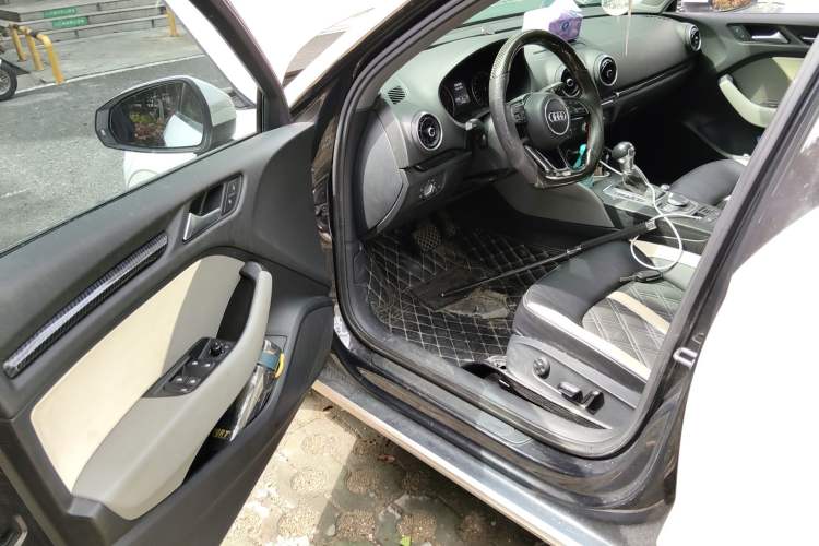 Used Audi A3 2018 30th Anniversary Edition Limousine 35 TFSI Ambition Model Driver Seat