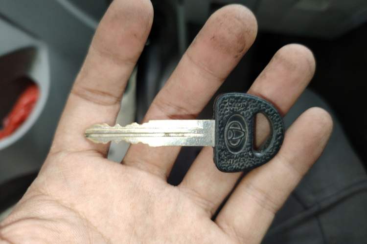 Used Jinbei New Hiace X30L 2016 1.5L Wealth Edition DLCG14 Vehicle Key