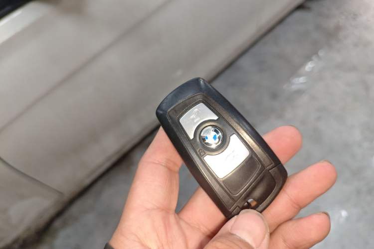 Used BMW 3 Series 2015 320i Fashion Model