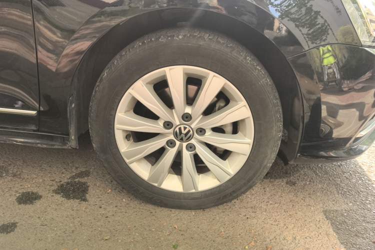 Used Volkswagen Sagitar 2015 230TSI Automatic Comfort Version