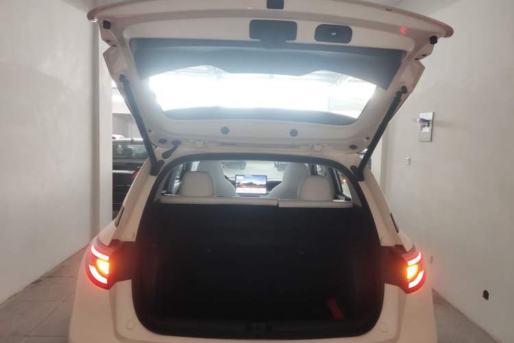 Used Geely Galaxy Geome 2026 Model 310km Dream Edition Trunk