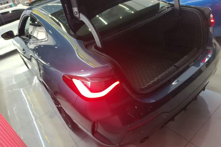 Used BMW 4 Series 2023 425i M Sport Night Edition
