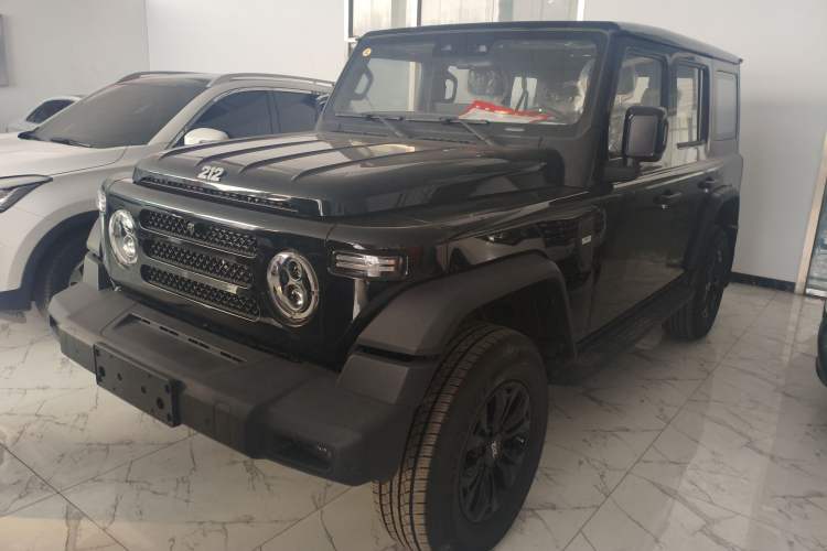 Used 212 T01 2024 2.0T Explorer