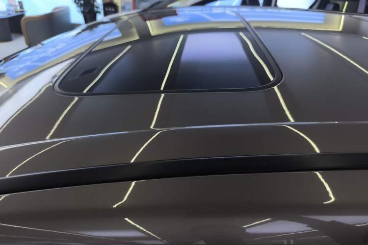 Used Honda Elysion 2022 2.0L eHEV Luxury Edition
