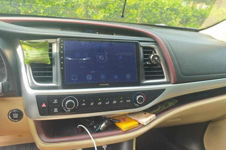 Used Toyota Highlander 2015 3.5L 4x4 Elite Edition 7-Seater
