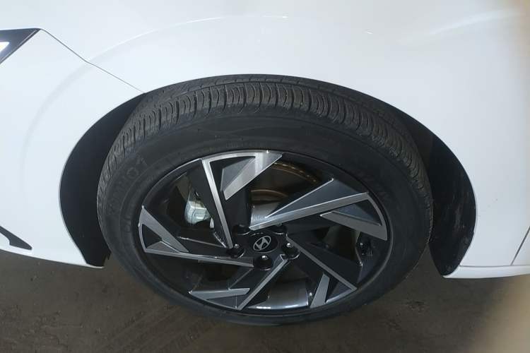 Used Hyundai Elantra 2023 1.5L CVT GLX Elite Edition
