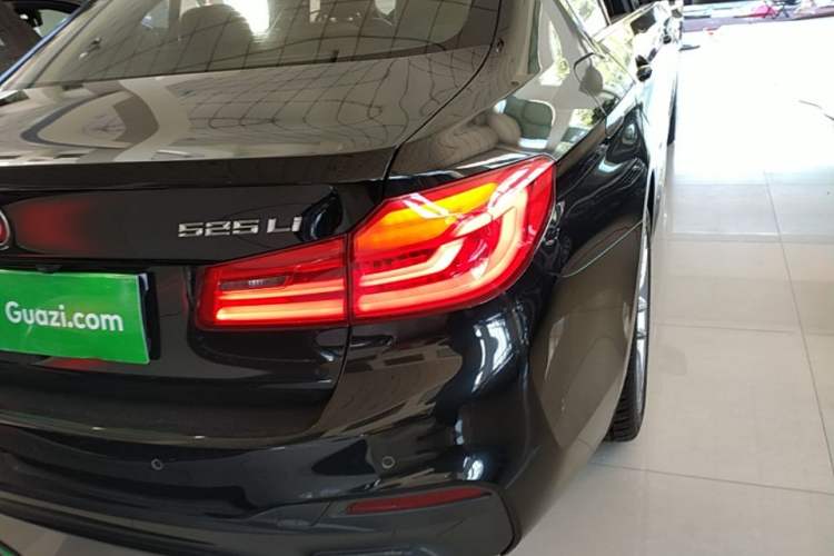 Used BMW 5 Series 2020 525Li M Sport Package
