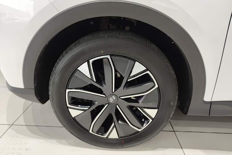 Used JETOUR Shanhai L7 2024 1.5T 120km ULTRA 7-Seater Left Front Wheel Hub