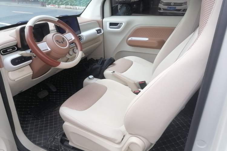 Used Wuling Hongguang MINIEV 2024 3rd Generation 215km Youth Edition
