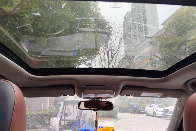 Used Zotye T600 2015 2.0T DCT Flagship Edition