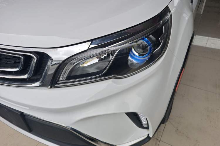 Used Geely Auto Vision X3 2017 1.5L Automatic Luxury Model Left Front Headlight