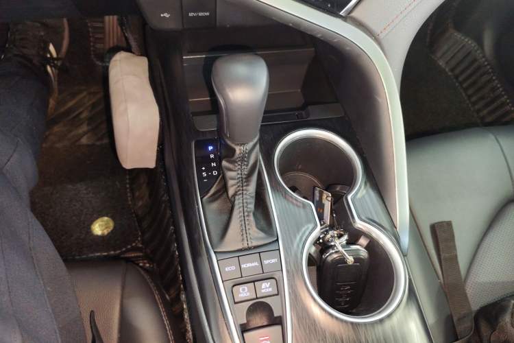 Used Toyota Camry 2023 Dual-Motor 2.5HG Luxury Edition