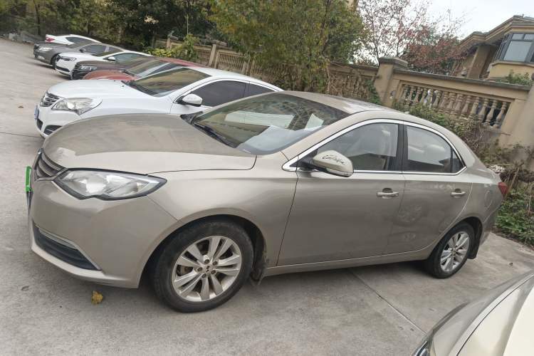 Used Roewe 360 2015 1.5L Manual Luxury Edition