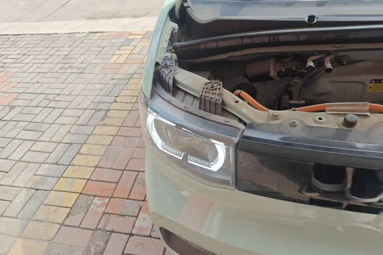 Used Wuling Hongguang MINIEV 2021 Macaron Fashion Model Lithium Iron Phosphate Right Front Headlight
