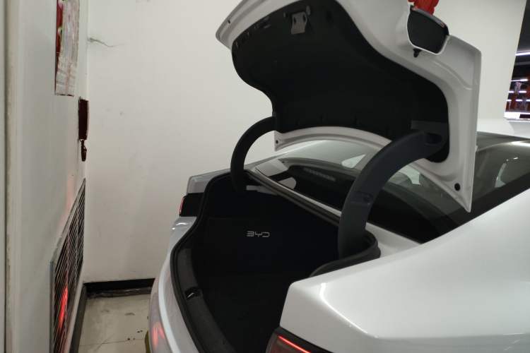 Used BYD Seal 05 DM-i 2025 DM-i Smart Drive 55KM Luxury Model Trunk