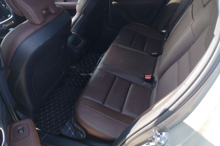 Used Volvo S60 2022 B4 Zhiyi Luxury Edition
