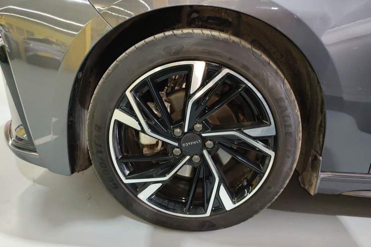 Used Lynk & Co 03 2023 2.0TD DCT JingPro
