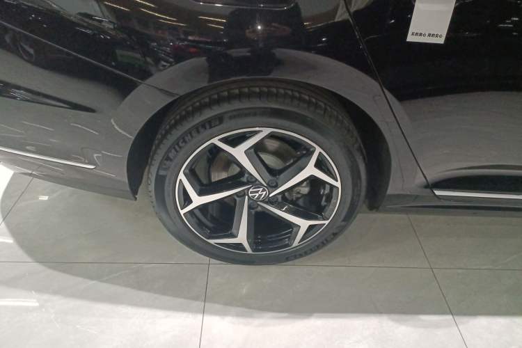 Used Volkswagen Passat 2025 Outstanding Model 330TSI Starry Elite Edition
