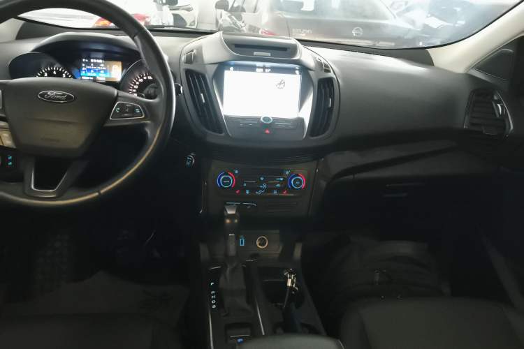 Used Ford Kuga 2017 EcoBoost 180 Four-Wheel Drive Luxury Wing Model Audio And AC Panel