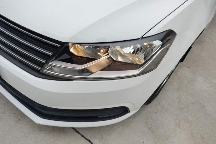 Used Volkswagen Lavida 2017 1.6L Manual Fashion Edition Left Front Headlight