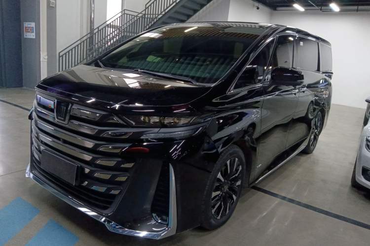 Used Toyota Vellfire 2024 Crown Dual-Engine 2.5L Ultimate Edition