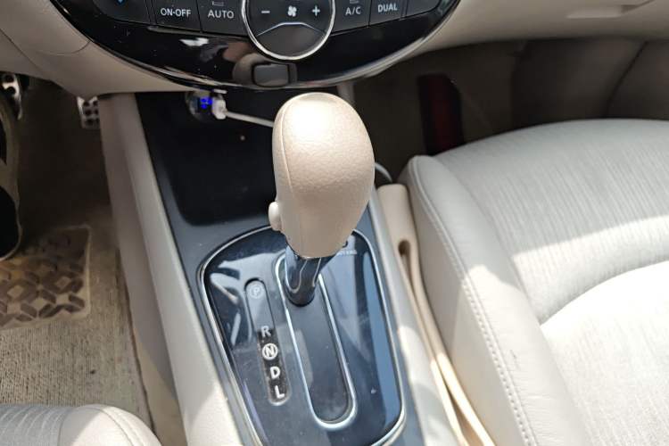 Used Nissan Tiida 2011 1.6L CVT Smart Version