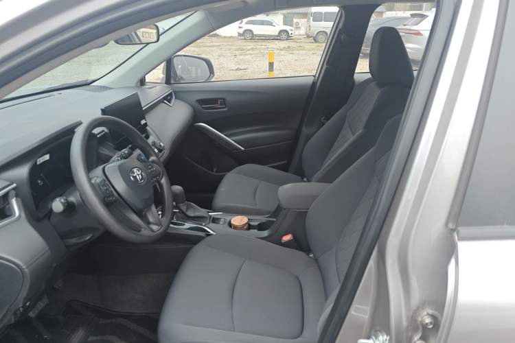 Used Toyota Corolla Cross 2023 2.0L Pioneer Edition