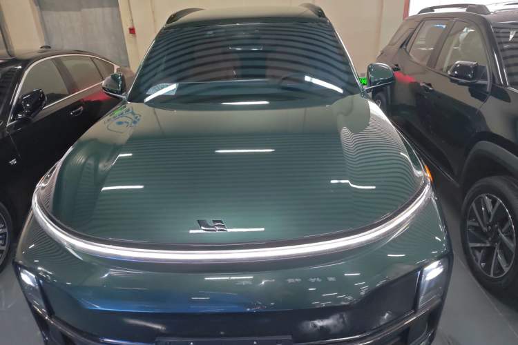 Used Li Auto L8 2023 Pro Model Front