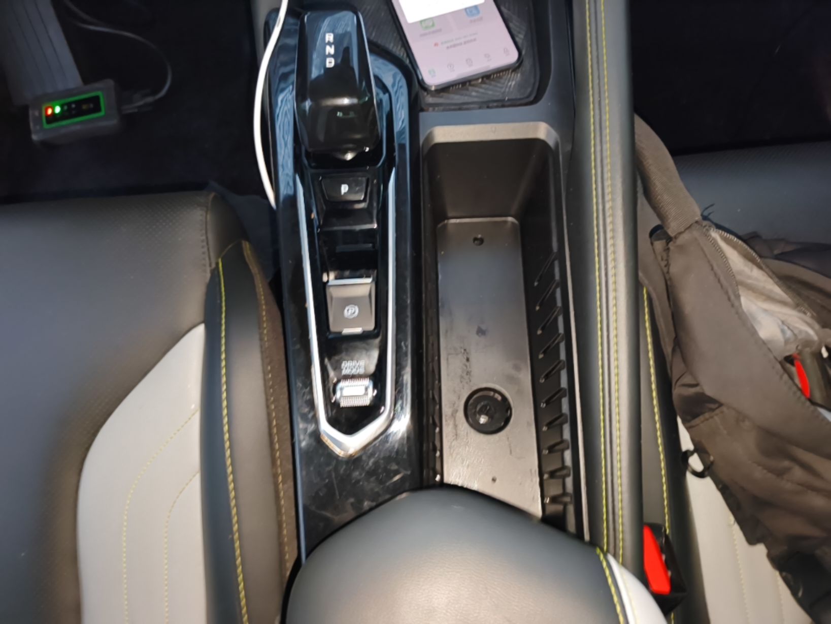 Geely Auto Coolray 2022 Bin Yue COOL 1.5TD DCT Hot Engine Edition — снимка 16
