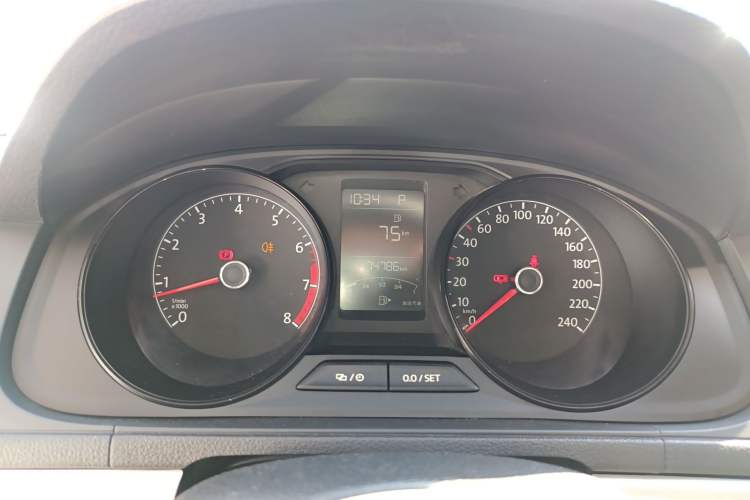 Used Volkswagen Lavida 2017 1.6L Automatic Fashion Edition
