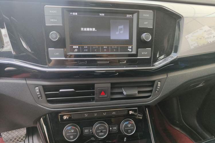 Used Volkswagen Tayron 2019 330TSI Two-Wheel Drive Luxury Model China VI Standard Audio And AC Panel