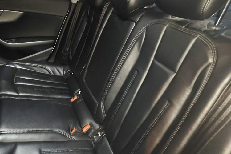 Used Audi A4L 2017 40 TFSI Ambition Edition