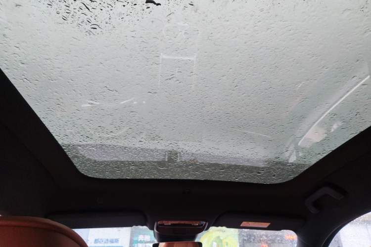 Used Hima AITO M5 2025 Extended-Range Ultra All-Wheel-Drive Version Headliner