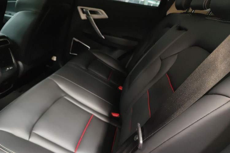 Used Geely Auto Emgrand X7 Sport 2018 1.8TD Automatic Two-Wheel Drive Smart Connect 4G Internet Edition