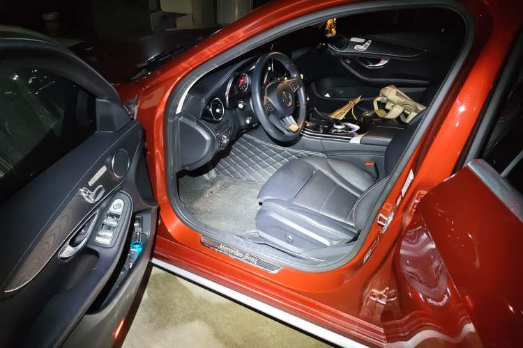 Used Mercedes-Benz C-Class 2018 C 200 L Sport Edition Driver Seat