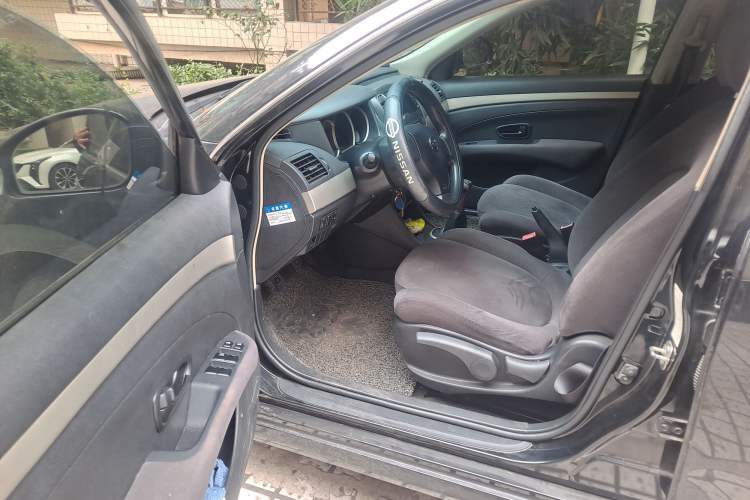 Used Nissan Sylphy 2016 Classic 1.6XE Manual Leading Edition Driver Seat