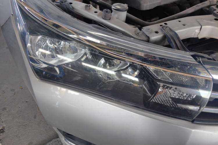 Used Toyota Corolla 2017 Revised Version 1.6L S-CVT GL Right Front Headlight