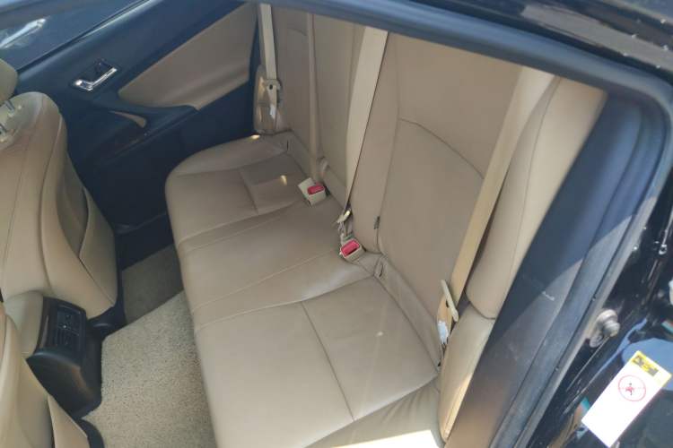 Used Toyota Reiz 2013 2.5V Elite Edition Left Rear Seat