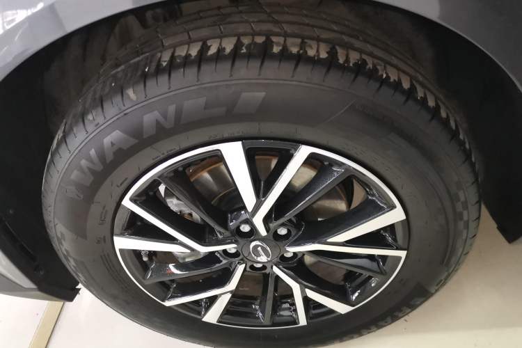 Used GAC Trumpchi GS4 2024 MAX 1.5T Flagship Edition Left Front Wheel Hub