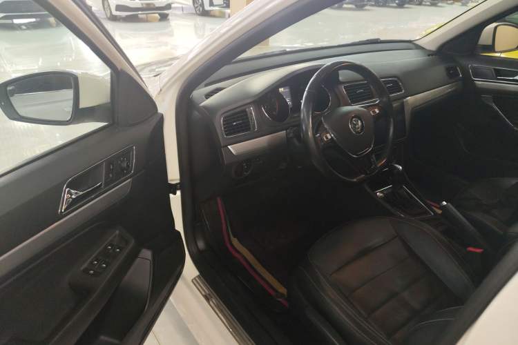 Used Volkswagen Gran Lavida 2017 180TSI DSG Comfort Edition Driver Seat