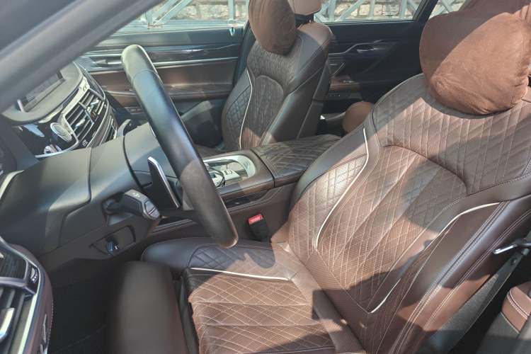 Used BMW 7 Series 2019 Restyled 740Li Leading Edition M Sport Package Left Front Seat
