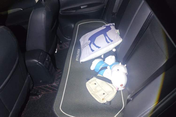 Used Nissan Sylphy 2022 Classic 1.6XE CVT Comfort Edition Left Rear Seat