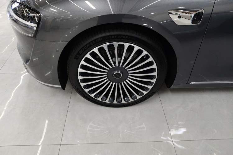 Used Hima Stelato S9 2025 Extended-Range Ultra
