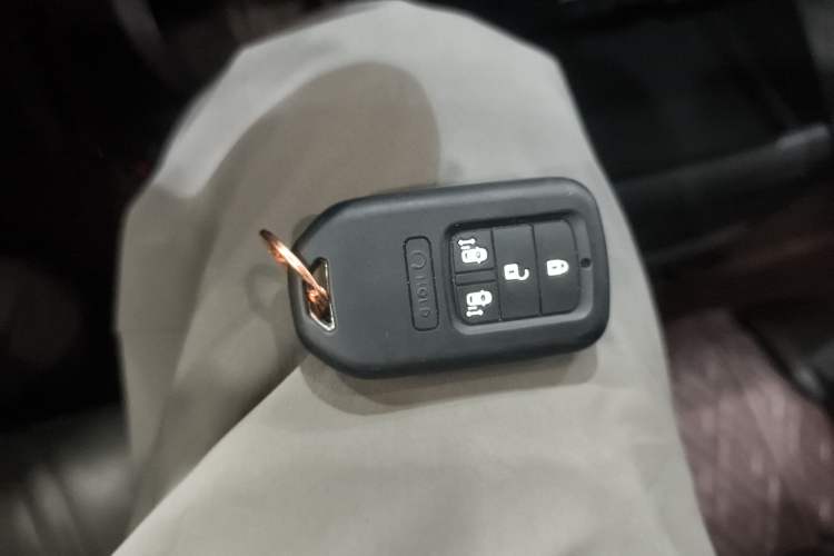 Used Honda Elysion 2019 2.0L Hybrid Luxury Edition
