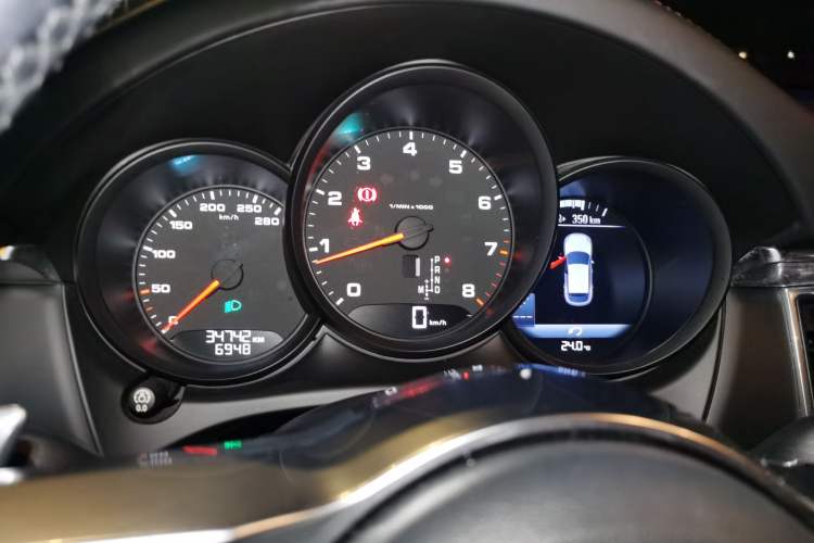 Used Porsche Macan 2017 Macan 2.0T
