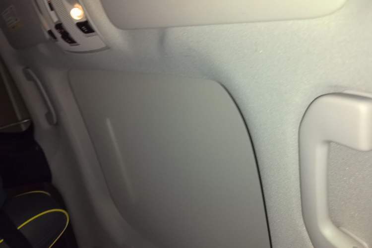 Used Mercedes-Benz GLA 2016 GLA 220 4MATIC Fashion Edition Headliner