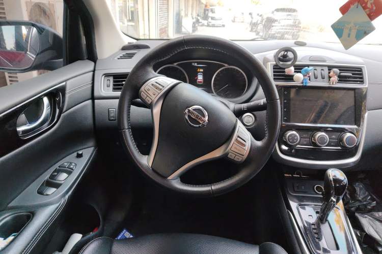 Used Nissan Tiida 2019 1.6L CVT Smart Enjoyment Version China VI Standard
