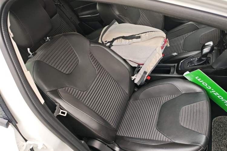 Used Ford Focus 2018 Sedan Classic 1.6L Automatic Trendy SmartDrive Edition
