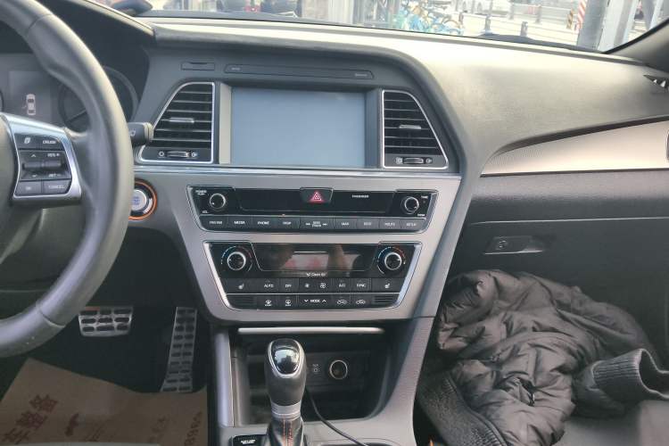 Used Hyundai Sonata 2015 1.6T DLX Prestige Model